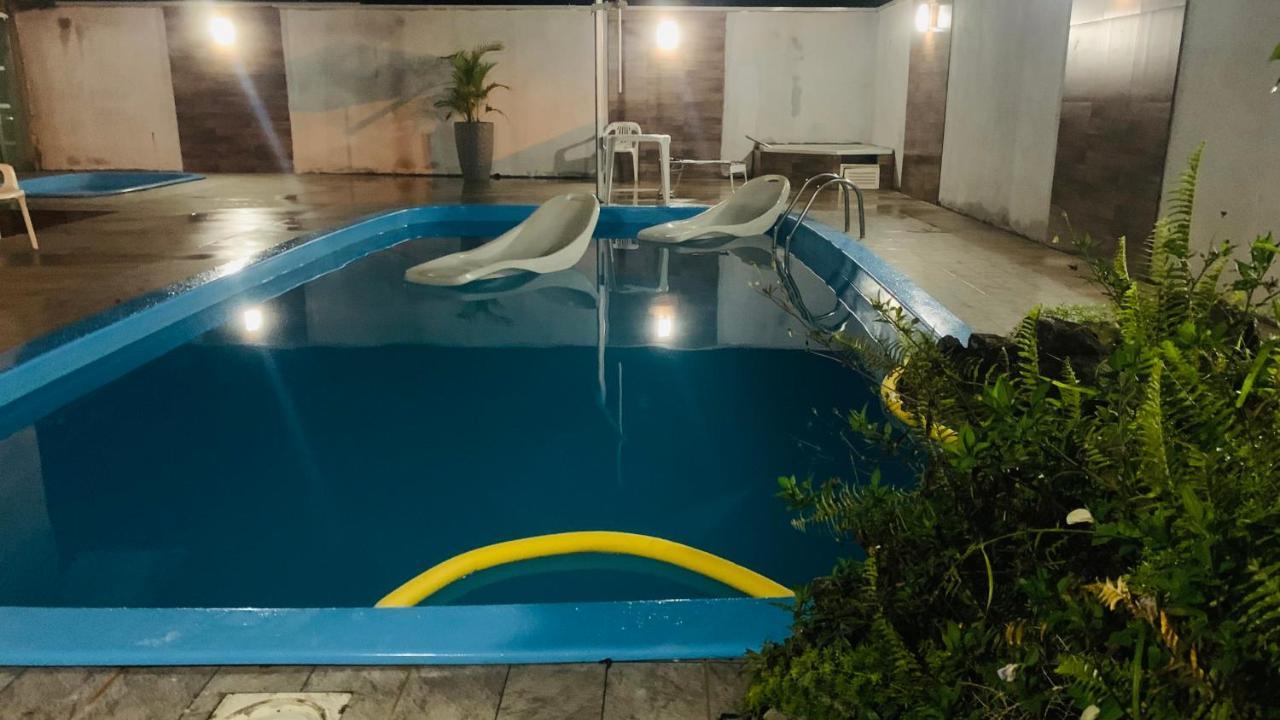 הוילה מטיניוס Casa Com 2 Piscinas מראה חיצוני תמונה
